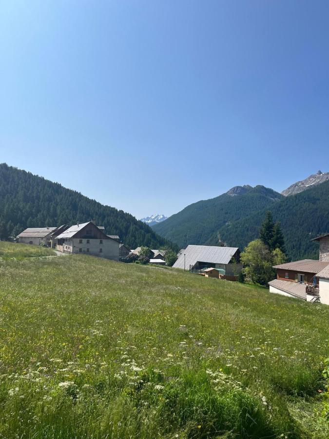 Le Chalet Des Sommets Arvieux Exterior photo